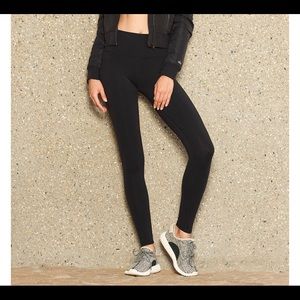 Alo Yoga High Waist Airbrush Leggings